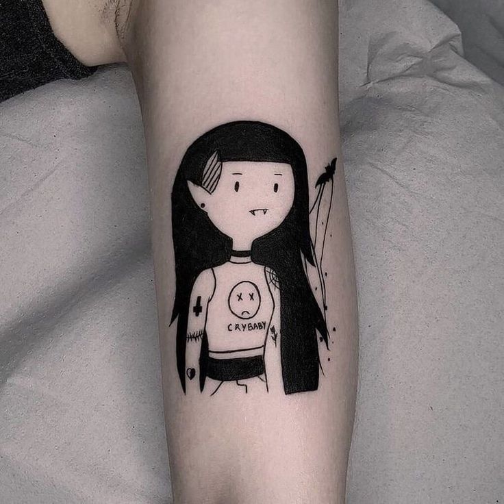 黑色的长发卡通少女纹身图案